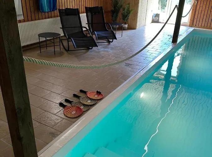 Of Oasis - Indoorpool, Sauna, Naturteich Surwold